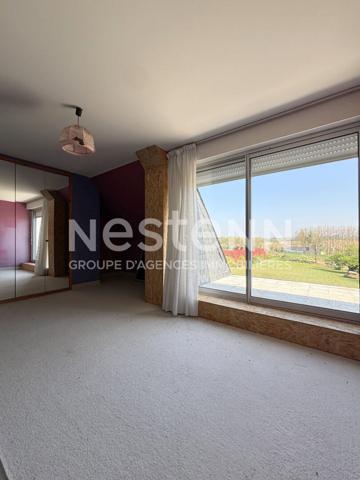 Maison traditionnelle à vendre à MOREAC 5 chambres avec 1 hectare de terrain