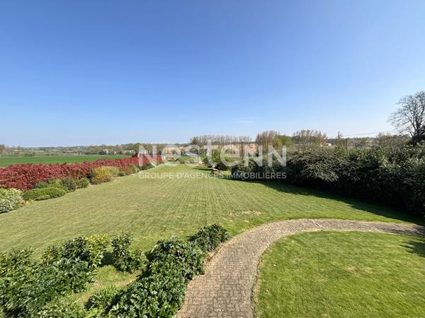 Maison traditionnelle à vendre à MOREAC 5 chambres avec 1 hectare de terrain