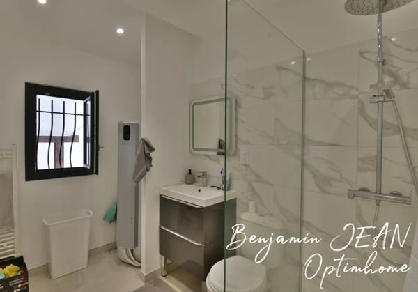 À vendre – Maison de plain-pied entièrement rénovée avec piscine – Sérignan (34)