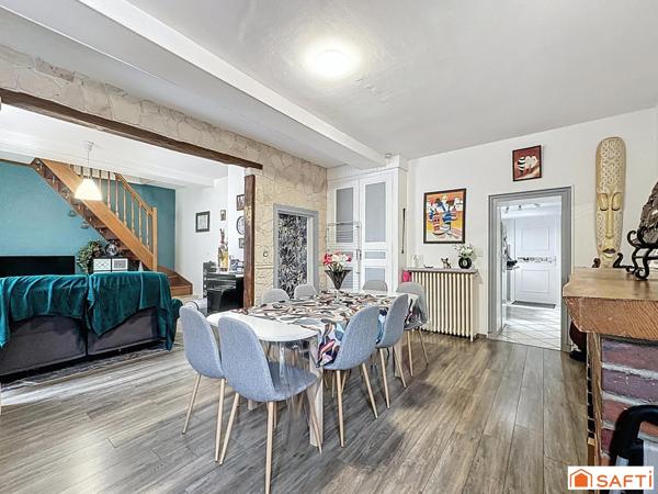 Jolie maison de village proche commerces