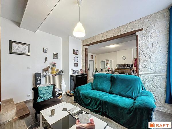 Jolie maison de village proche commerces