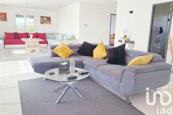 Maison à vendre 5 pièces 125 m² Saint-Seurin-sur-l'Isle