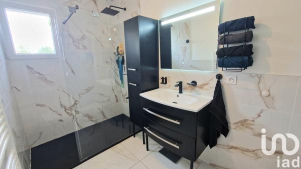 Maison à vendre 5 pièces 125 m² Saint-Seurin-sur-l'Isle