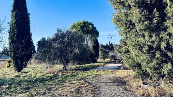 Caumont-sur-Durance. Calme absolu et cadre exceptionnel.