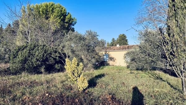 Caumont-sur-Durance. Calme absolu et cadre exceptionnel.