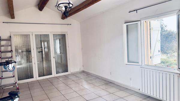 Caumont-sur-Durance. Calme absolu et cadre exceptionnel.