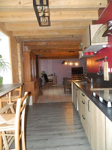 Maison mitoyenne de 141M², ancien moulin avec terrain