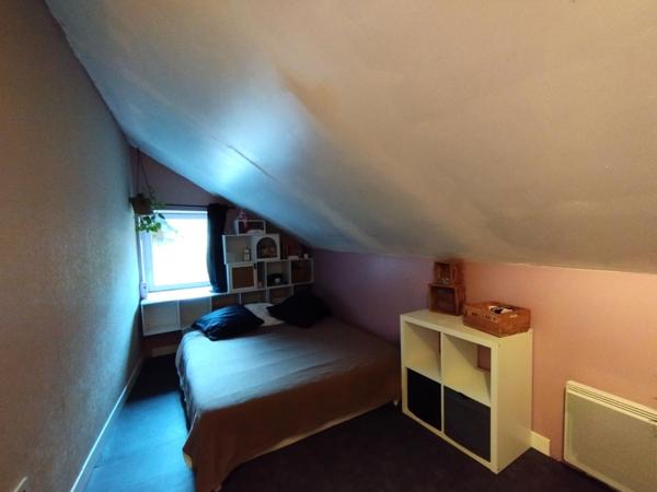 Maison mitoyenne de 141M², ancien moulin avec terrain