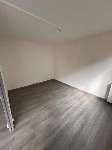 Appartement Le Grand Quevilly 3 pièce(s) 68 m2 2-3chambres place quebec 112.000€