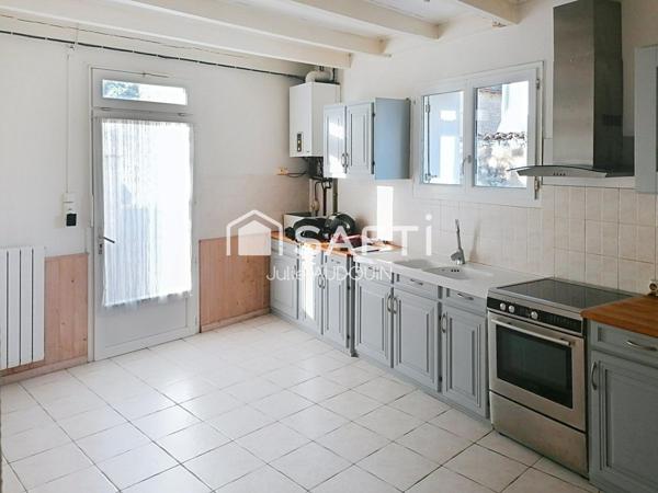 Maison de 136 m² à Saint-Jean-d'Angély