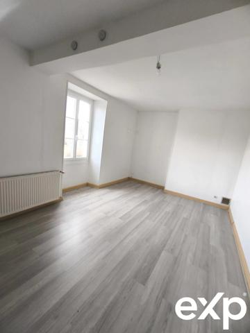 Charmante maison à Genouillac (Terre de Haute-Charente)**