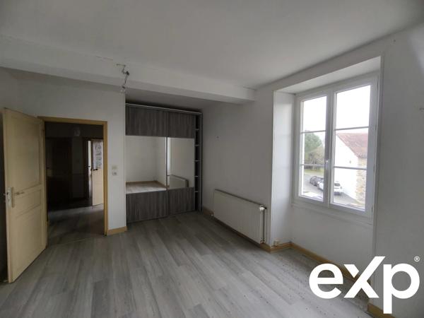 Charmante maison à Genouillac (Terre de Haute-Charente)**