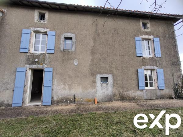 Charmante maison à Genouillac (Terre de Haute-Charente)**