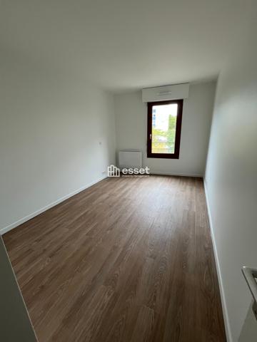 Location Appartement 4 pièces 85 m² - Paris 75012