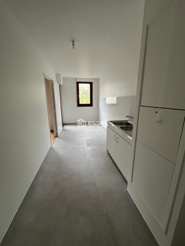 Location Appartement 4 pièces 85 m² - Paris 75012