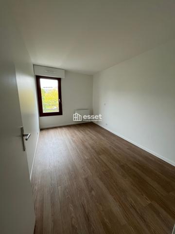 Location Appartement 4 pièces 85 m² - Paris 75012
