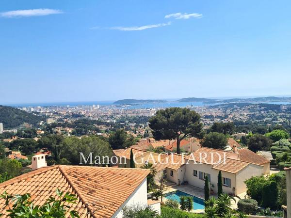 TOULON- VILLA T9- 285m² AVEC PISCINE- VUE PANORAMIQUE SUR LA RADE DE TOULON
