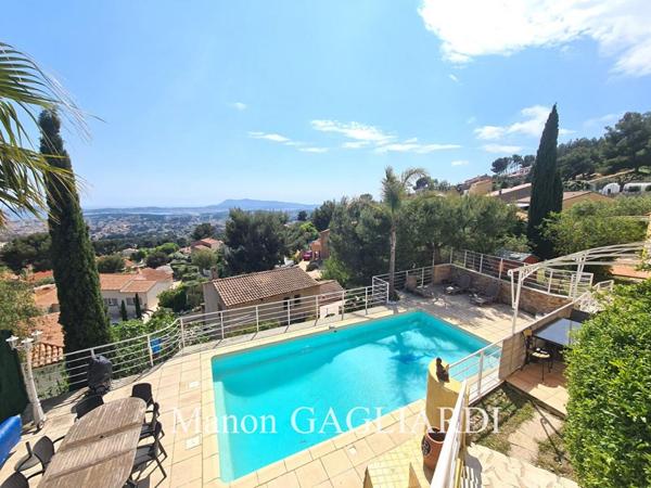 TOULON- VILLA T9- 285m² AVEC PISCINE- VUE PANORAMIQUE SUR LA RADE DE TOULON