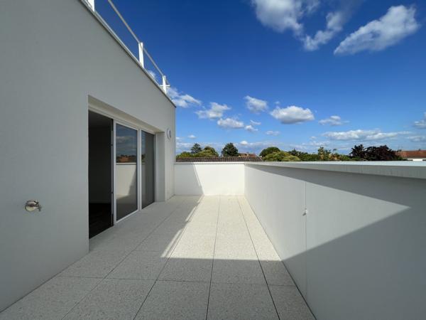 Un Dernier Etage Terrasse Rare