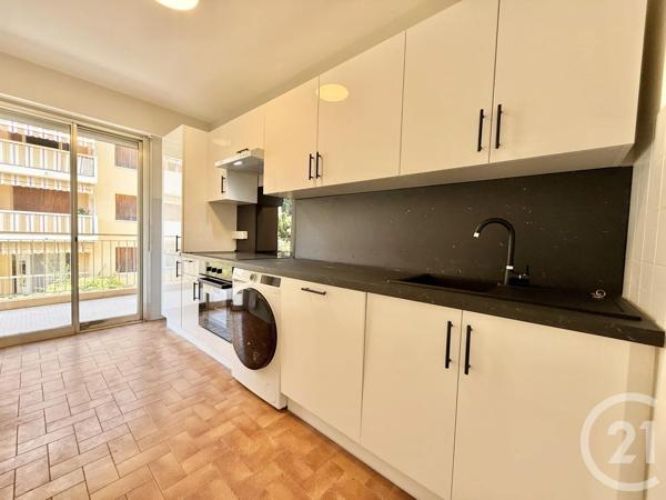 Appartement F4 à vendre  4 pièces - 88,86 m 2   NICE  - 06