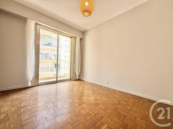 Appartement F4 à vendre  4 pièces - 88,86 m 2   NICE  - 06