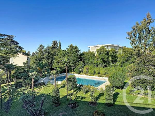Appartement F2 à vendre  2 pièces - 56 m 2   CANNES  - 06