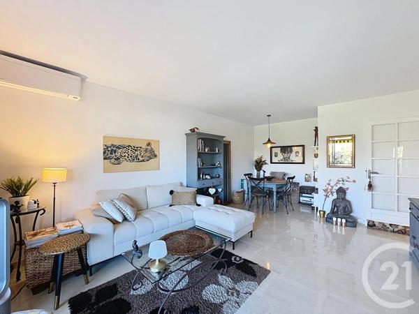 Appartement F2 à vendre  2 pièces - 56 m 2   CANNES  - 06
