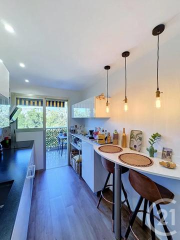 Appartement F2 à vendre  2 pièces - 56 m 2   CANNES  - 06
