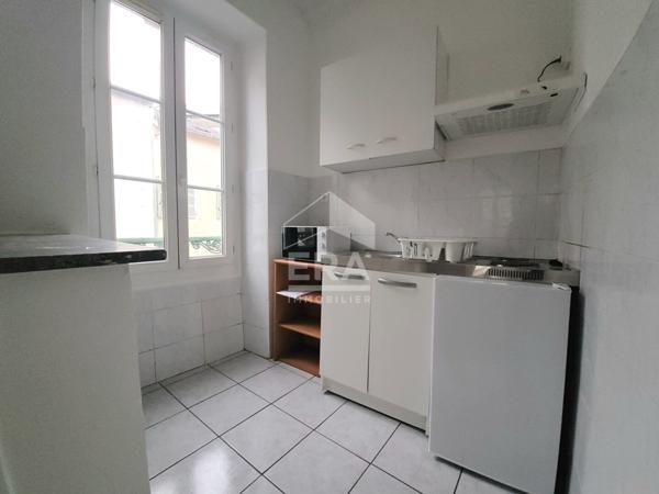 LOCATION MEUBLEE - PAU CENTRE : T1 meublé de 27 m²