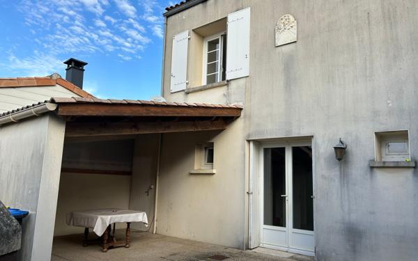 Maison à vendre    7 pièces • 169 m2 Thairé