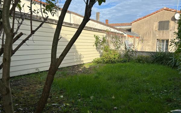 Maison à vendre    7 pièces • 169 m2 Thairé