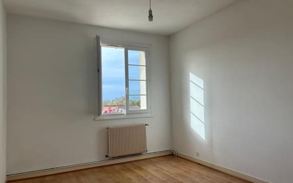 Maison à vendre    7 pièces • 169 m2 Thairé