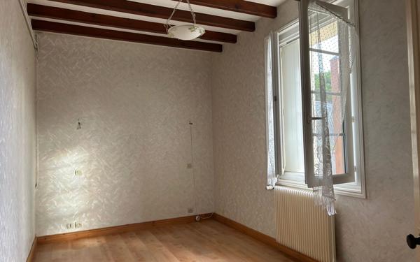 Maison à vendre    7 pièces • 169 m2 Thairé