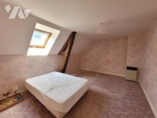 MAISON VILLAGE AVEC VUE DEGAGEE