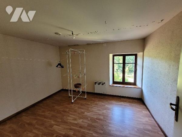 MAISON VILLAGE AVEC VUE DEGAGEE