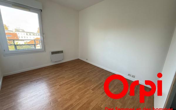 Appartement à vendre    2 pièces • 45,11 m2 Voisins-le-Bretonneux