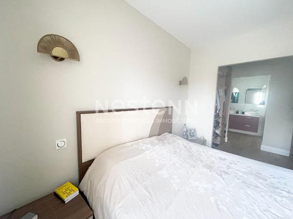 PESSAC- Stade Nautique - Maison Contemporaine 6 pièce(s) 146 m2 - 4ch - Piscine - Jardin - Garage