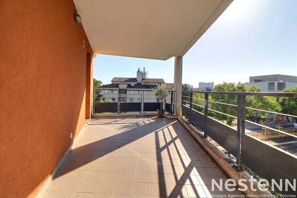 Boulevard de l'Europe Oullins Pierre Benite appartement type 4 pièces 94,5m² 3 chambres garage