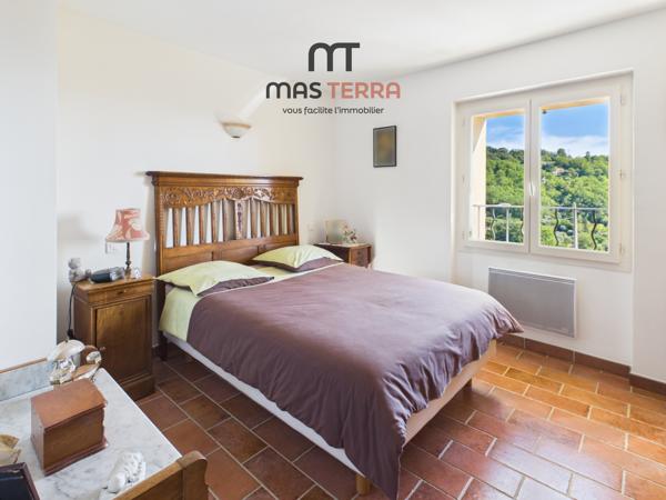 Appartement
         3 pièces
        - 68 m² Exclusivité 296 000 € *