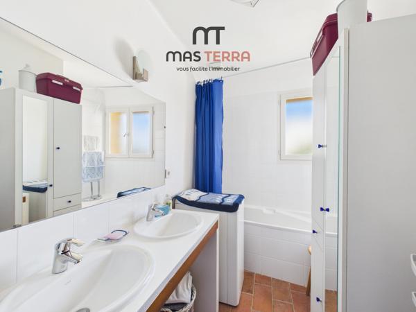 Appartement
         3 pièces
        - 68 m² Exclusivité 296 000 € *
