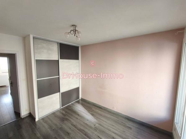 Appartement à louer 4 pièces de 76 m²