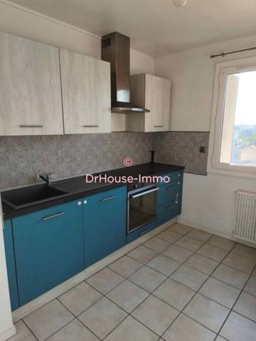 Appartement à louer 4 pièces de 76 m²