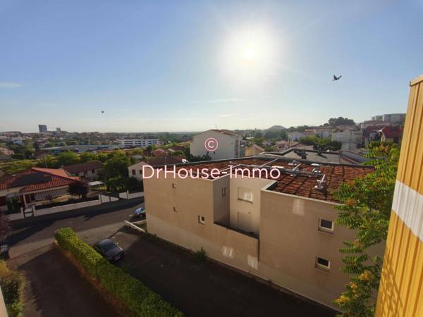Appartement à louer 4 pièces de 76 m²