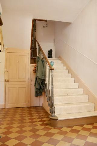 MAISON DE MAITRE AVEC DEPENDANCE, SUR 28,95 ARES DE TERRAIN