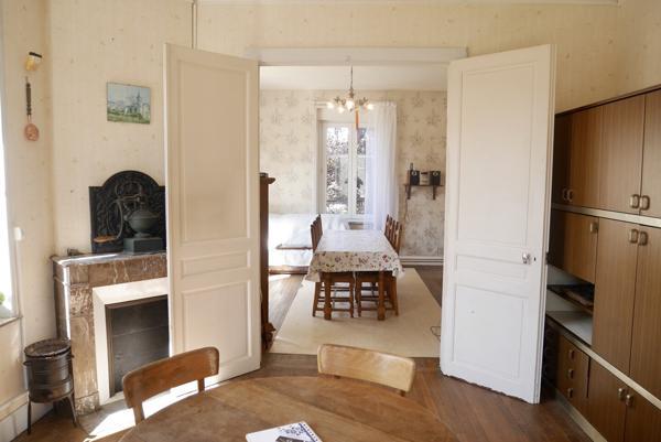 MAISON DE MAITRE AVEC DEPENDANCE, SUR 28,95 ARES DE TERRAIN