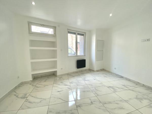 Saint-Étienne (42100) Spécial investisseur / Secteur Tréfilerie - Immeuble loué et rénové