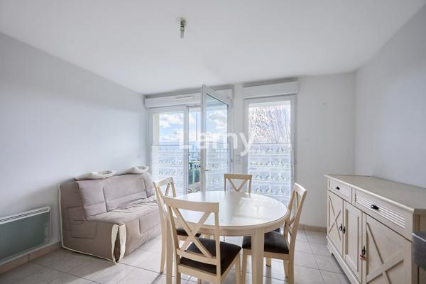 Appartement 2 pièces, balcon, parking