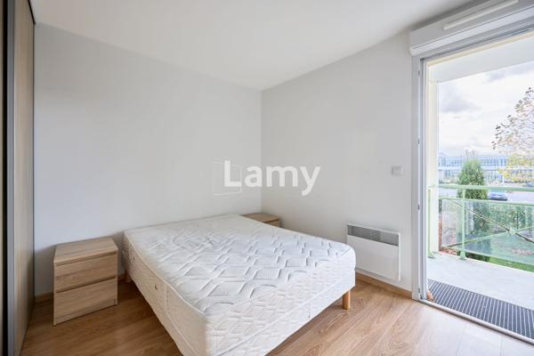 Appartement 2 pièces, balcon, parking