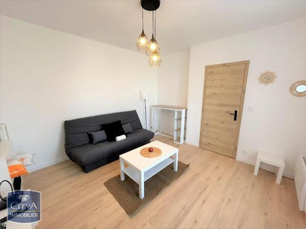 Appartement à louer 1 pièce 21.75m²