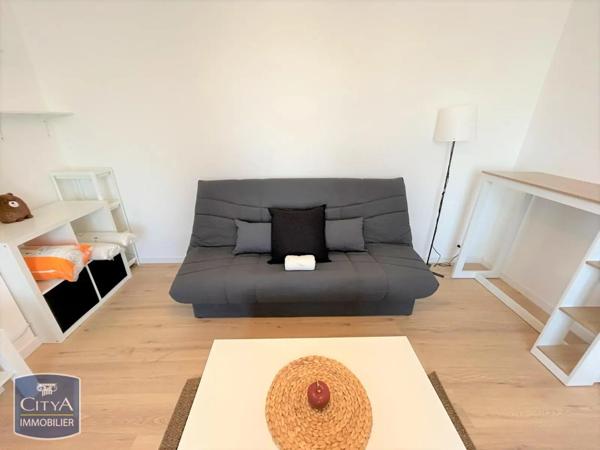 Appartement à louer 1 pièce 21.75m²